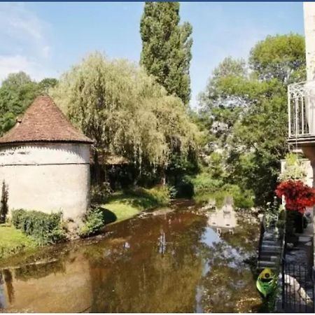 Bed and Breakfast Chez Sarah - L'Escapade Javerlhac-et-la-Chapelle-Saint-Robert Zewnętrze zdjęcie